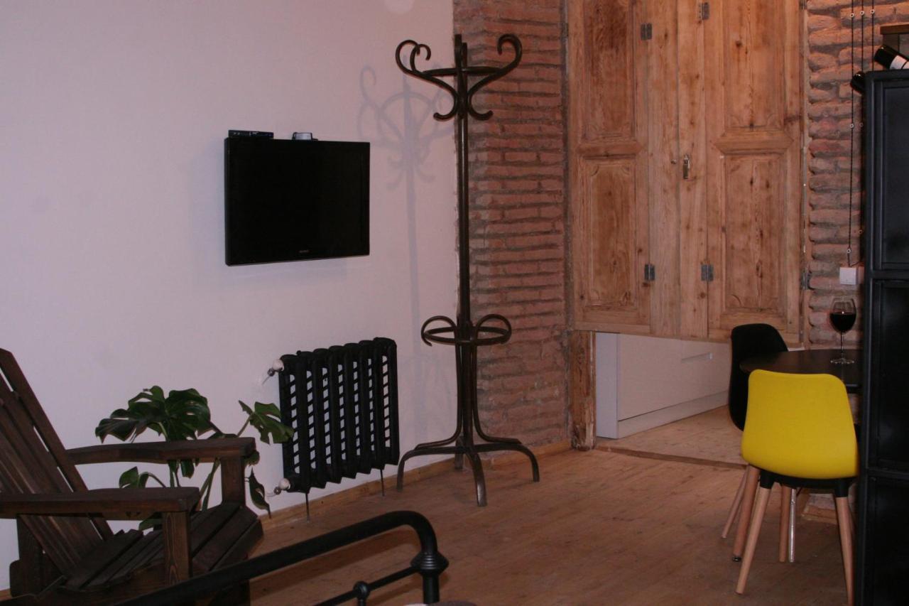 Chrono Room Tbilisi Bagian luar foto